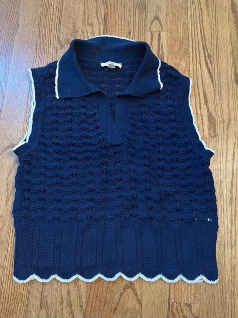 Entro vest scalloped trim preppy grand millennial